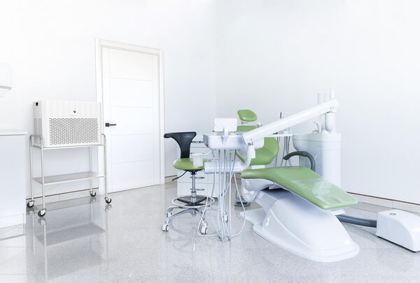 PRO 300 mobile in dental office